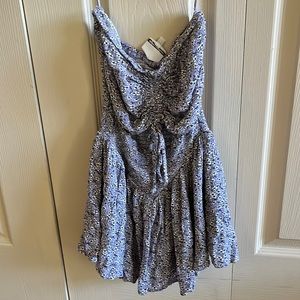 Strapless romper